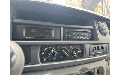 Renault Master 2.5dci - автомобили, коли, обяви за нови и употребявани 9