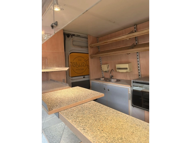 Renault Master TD - автомобили, коли, обяви за нови и употребявани 4