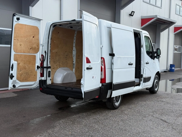 Renault Master 2.3 DCI - автомобили, коли, обяви за нови и употребявани 4