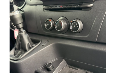 Renault Master 2.3 - автомобили, коли, обяви за нови и употребявани 12