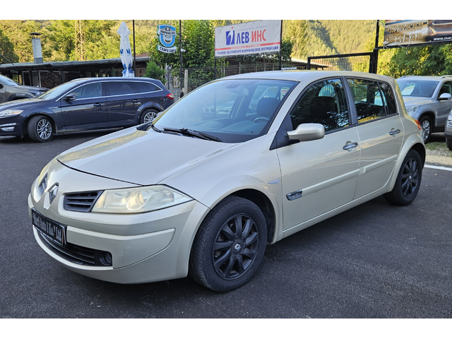 Renault Megane 1.5 DCI - автомобили, коли, обяви за нови и употребявани 4