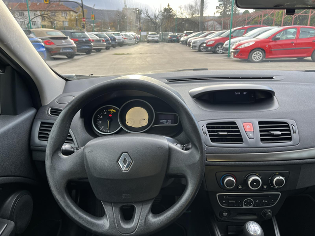 Renault Megane 1.5 disel - автомобили, коли, обяви за нови и употребявани 13