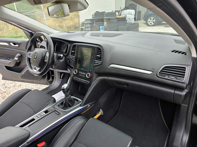 Renault Megane 1.5DCI BOSE - автомобили, коли, обяви за нови и употребявани 11