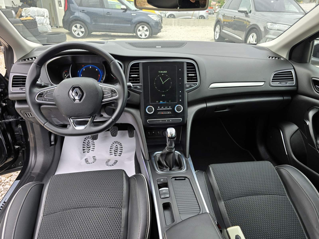 Renault Megane 1.5DCI BOSE - автомобили, коли, обяви за нови и употребявани 12