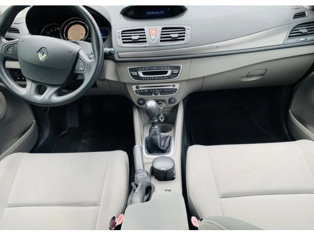 Renault Megane 1.6 i - автомобили, коли, обяви за нови и употребявани 10