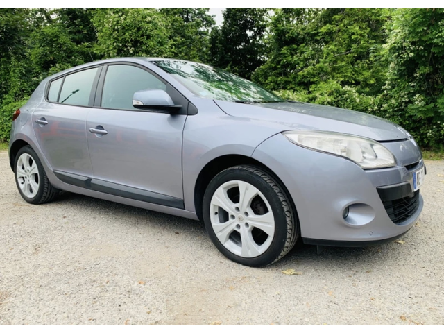 Renault Megane 1.6 i - автомобили, коли, обяви за нови и употребявани 3
