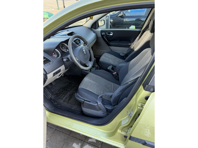 Renault Megane, 2005 г., 237 км, 112 к.с. - автомобили, коли, обяви за нови и употребявани 9