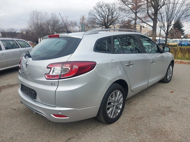 Renault Megane 1, 5dci 110ps NAVI - автомобили, коли, обяви за нови и употребявани 3