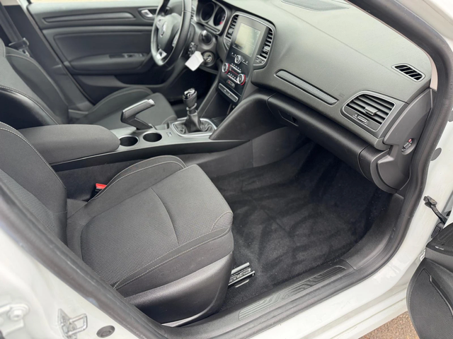 Renault Megane 1.5dCI-96-6ск-NAVI-FACELIFT - автомобили, коли, обяви за нови и употребявани 14