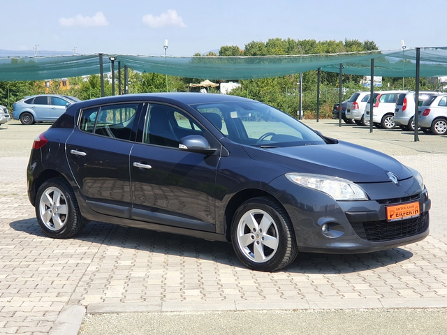 Renault Megane 1.5dci 110к.с. - автомобили, коли, обяви за нови и употребявани 5