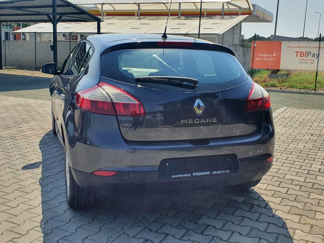 Renault Megane 1.5dci 110к.с. - автомобили, коли, обяви за нови и употребявани 8