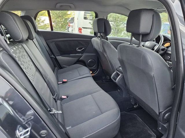 Renault Megane 1.5DCI-110kc= 6СКОРОСТИ= НАВИ - автомобили, коли, обяви за нови и употребявани 13