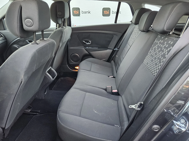 Renault Megane 1.5DCI-110kc= 6СКОРОСТИ= НАВИ - автомобили, коли, обяви за нови и употребявани 8