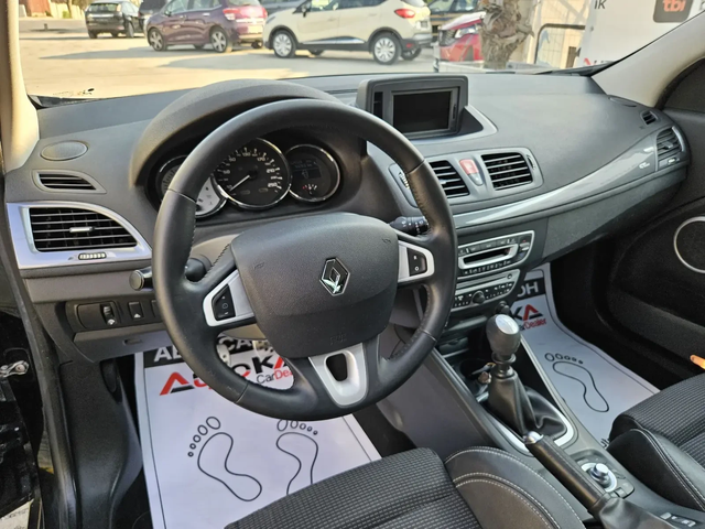 Renault Megane 1.9DCI-131кс= 6СК= GT LINE= COUPE= НАВИ= КСЕНОН - автомобили, коли, обяви за нови и употребявани 7