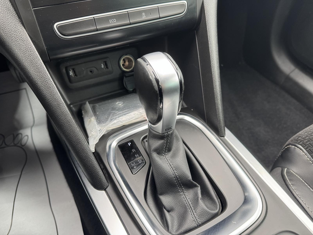 Renault Megane, 2018 г., 85000 км, 110 к.с. - автомобили, коли, обяви за нови и употребявани 12