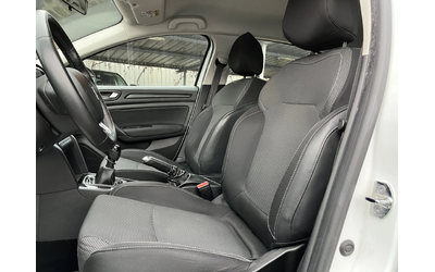 Renault Megane 1.5 dCi 115 к.с 6M/T - автомобили, коли, обяви за нови и употребявани 8