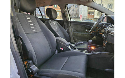 Renault Megane 1.5 Dci FACELIFT/6skorosti - автомобили, коли, обяви за нови и употребявани 11