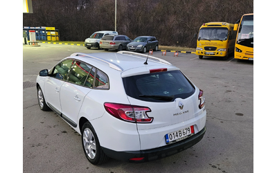 renault-megane - 3
