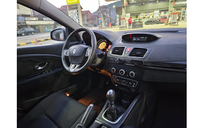 Renault Megane 1.5 Dci FACELIFT/6skorosti - автомобили, коли, обяви за нови и употребявани 9
