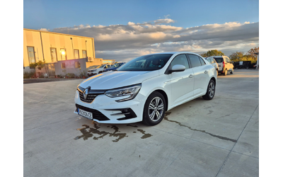 renault-megane - 0