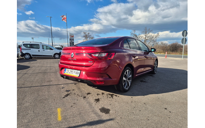 renault-megane - 4