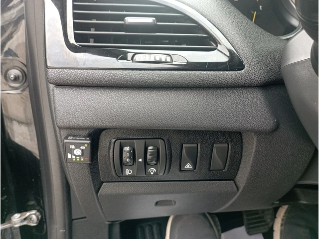 Renault Megane 1.6 ГАЗ, НАВИГАЦИЯ - автомобили, коли, обяви за нови и употребявани 13