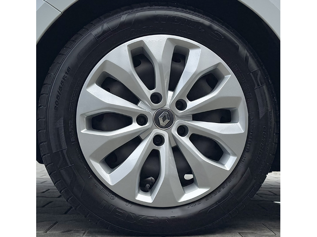 Renault Megane 1.5DCi - автомобили, коли, обяви за нови и употребявани 16