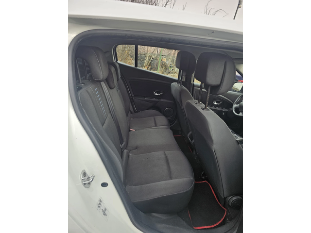 Renault Megane 1.5 DCI - автомобили, коли, обяви за нови и употребявани 6