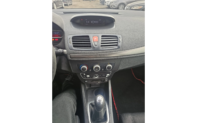 Renault Megane 1.5 DCI - автомобили, коли, обяви за нови и употребявани 8