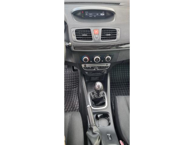 Renault Megane - автомобили, коли, обяви за нови и употребявани 7