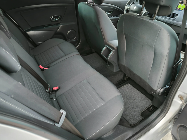 Renault Megane 1, 5DCi-110к.с.-6скорости, НАВИ, LED, ЕВРО 6! - автомобили, коли, обяви за нови и употребявани 12