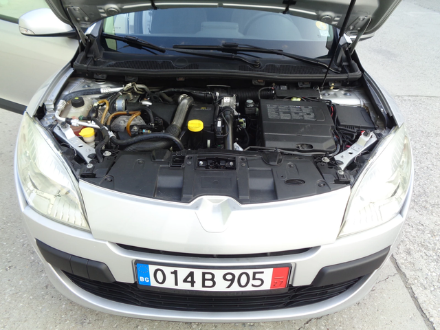 Renault Megane 1.5dCI-110-NAVI-LIZING - автомобили, коли, обяви за нови и употребявани 13