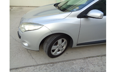 Renault Megane 1.5dCI-110-NAVI-LIZING - автомобили, коли, обяви за нови и употребявани 7