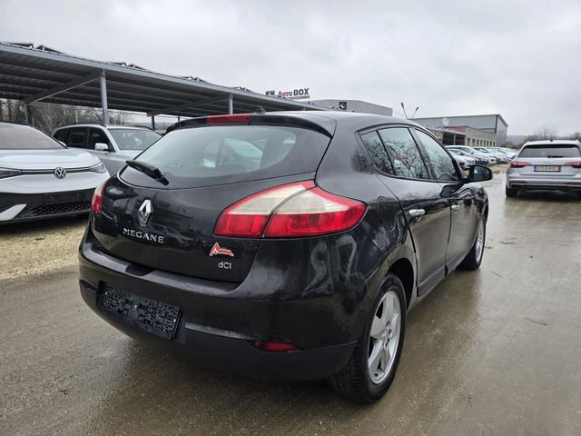 Renault Megane 1.5d 110к.с Топ състояние - автомобили, коли, обяви за нови и употребявани 3