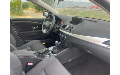 Renault Megane 1.5DCI-110-NAVI-ITALIA - автомобили, коли, обяви за нови и употребявани 11