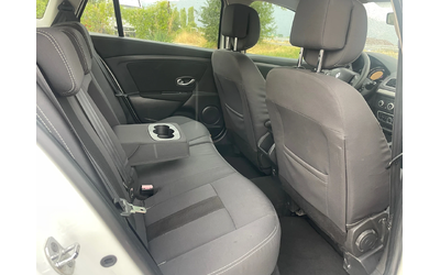 Renault Megane 1.5DCI-110-NAVI-ITALIA - автомобили, коли, обяви за нови и употребявани 9