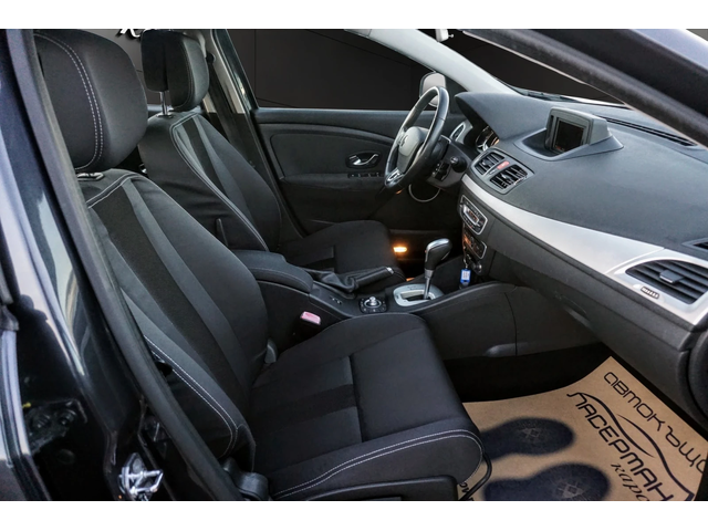 Renault Megane 1.5DCI SPORTOUR PREMIUM - автомобили, коли, обяви за нови и употребявани 10