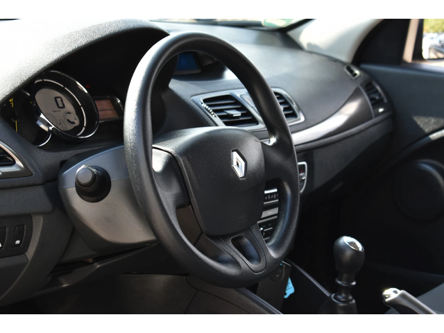 Renault Megane 1.2i* Petrol* 100000KM!!! - автомобили, коли, обяви за нови и употребявани 7