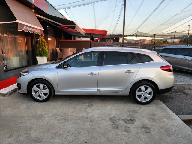 Renault Megane 1.2tce-130к.с EURO 6-АВТОМАТИК-НАВИГАЦИЯ-ШВЕЙЦАРИЯ - автомобили, коли, обяви за нови и употребявани 3
