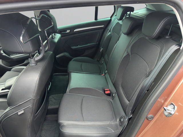 Renault Megane Intense - автомобили, коли, обяви за нови и употребявани 10