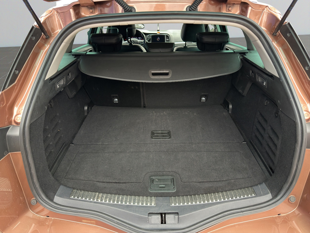 Renault Megane Intense - автомобили, коли, обяви за нови и употребявани 14