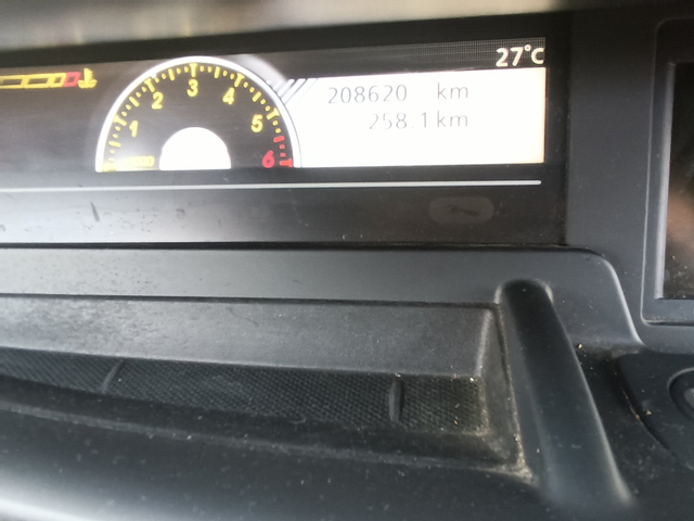 Renault Scenic 1500DCi - автомобили, коли, обяви за нови и употребявани 12