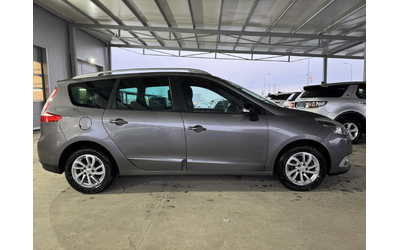 renault-scenic - 5