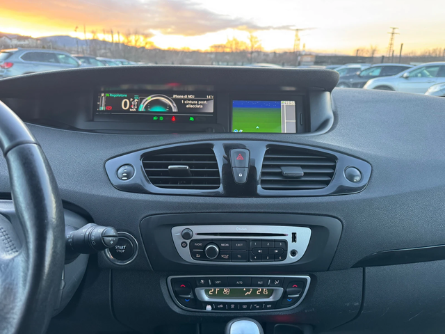 Renault Scenic 1.5DCI-АВТОМАТИК-NAVI-7 МЕСТА - автомобили, коли, обяви за нови и употребявани 12