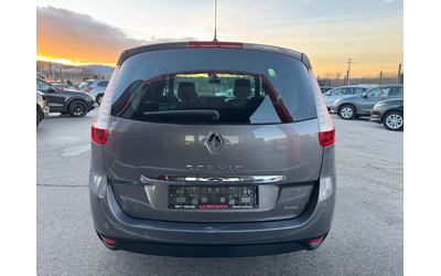 renault-scenic - 4