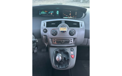 Renault Scenic 2.0I 133kc NAVI - автомобили, коли, обяви за нови и употребявани 11
