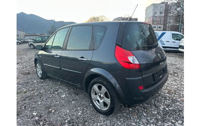renault-scenic - 2