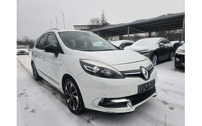 renault-scenic - 1
