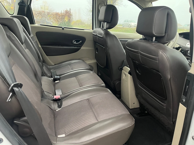 Renault Scenic 1.5DCI-NAVI-PANO-KAMERA-ITALIA - автомобили, коли, обяви за нови и употребявани 6