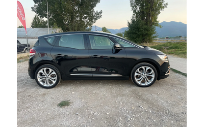 renault-scenic - 3